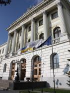 главный вход во Львовскую Политехнику