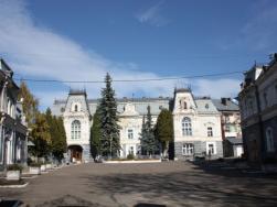 внутренний двор дворца Семенских