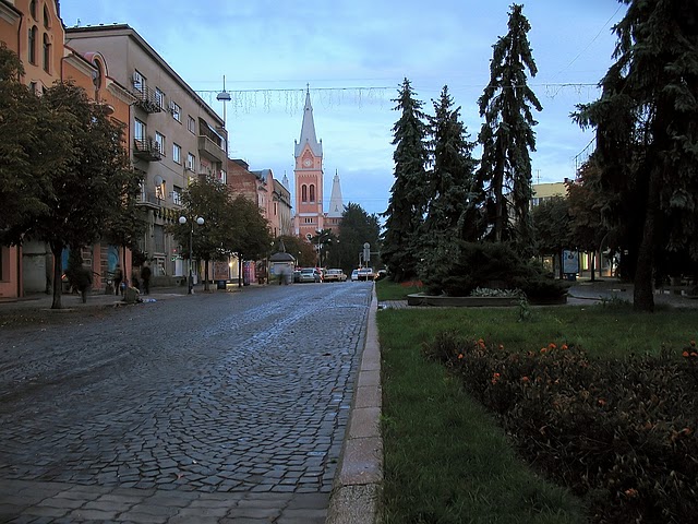 Площадь Мира