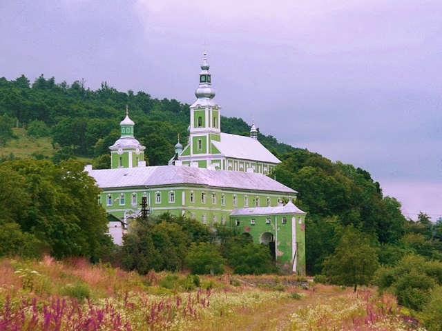 Свято-Николаевский монастырь
